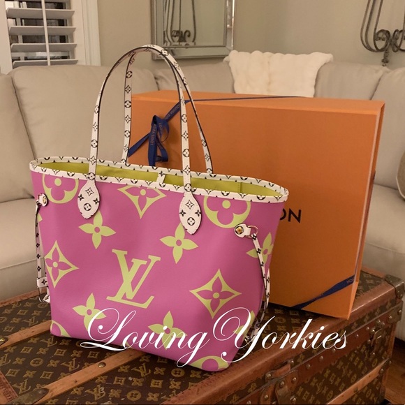 Louis Vuitton Handbags - New Louis Vuitton Giant Monogram Lilac Neverfull